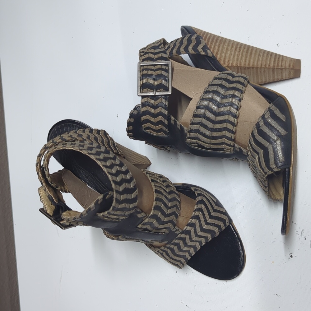 Trouble strappy sandal